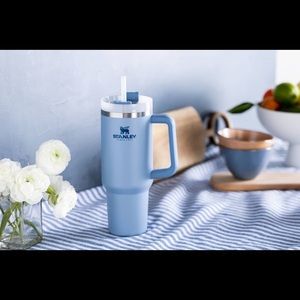 STANLEY — chambray quencher 40oz